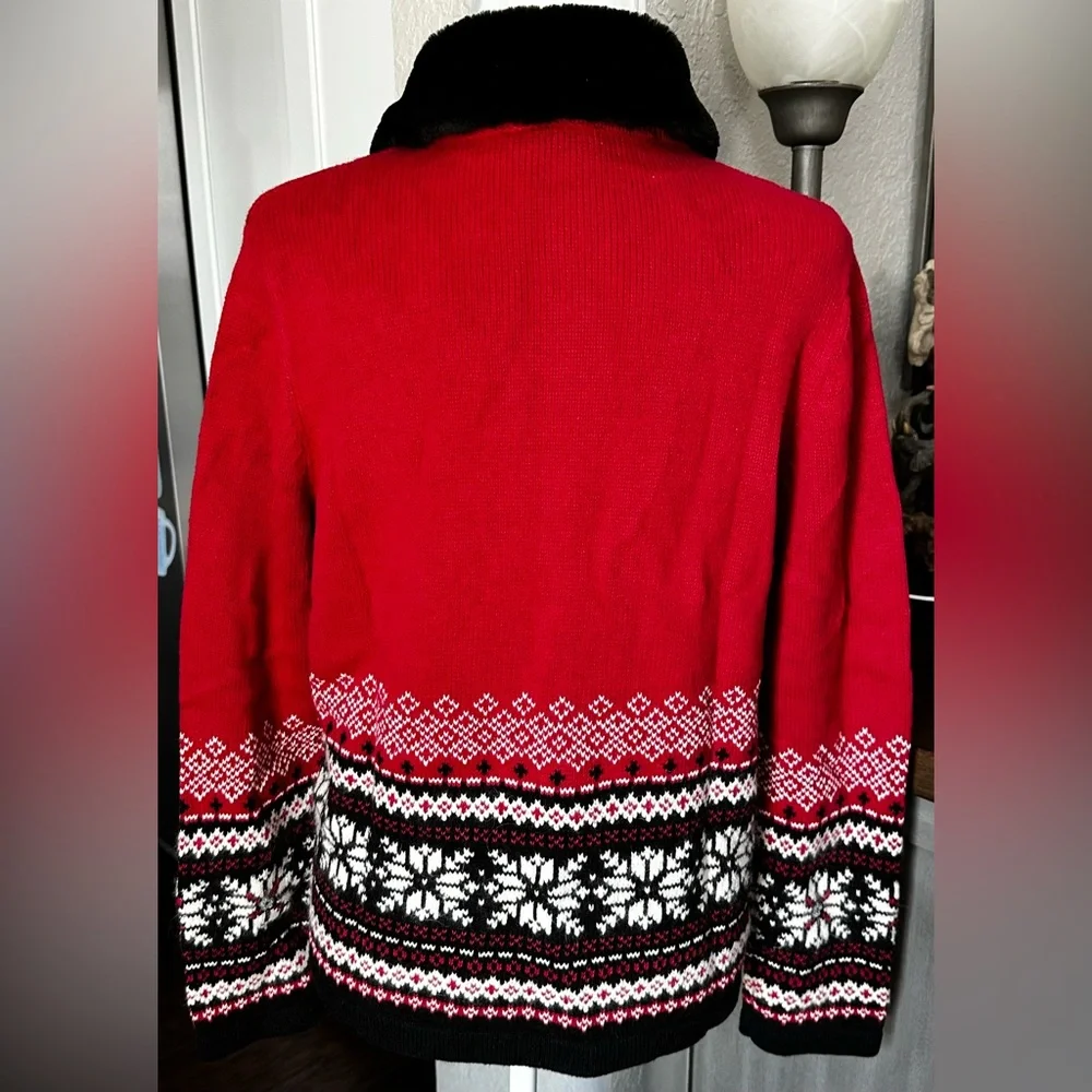Preowned. Christmas sweater 51%, Remy 44% cotton, 5% other fibers - Picture 2 of 2